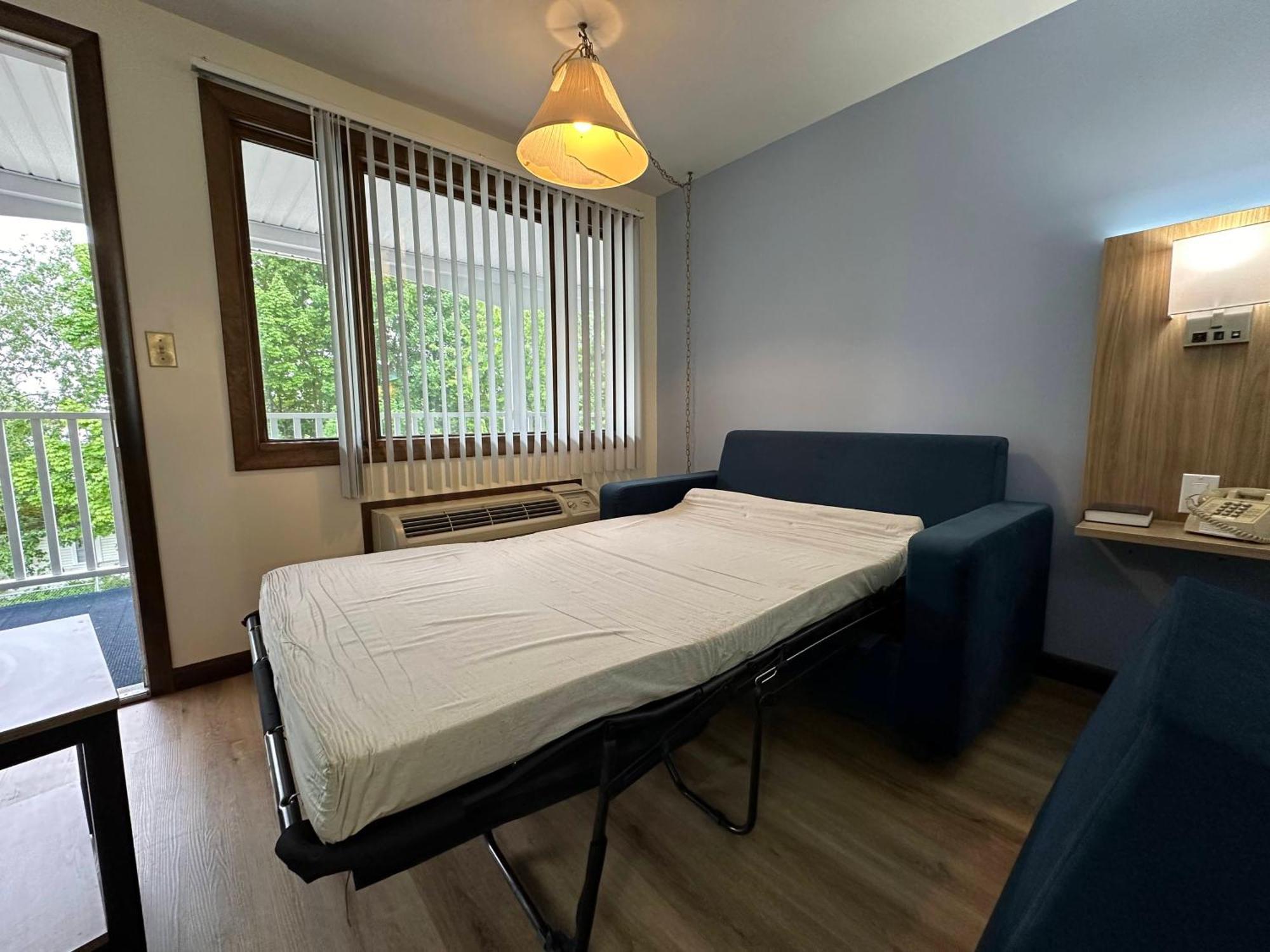 Usa Inn Wells Ngoại thất bức ảnh