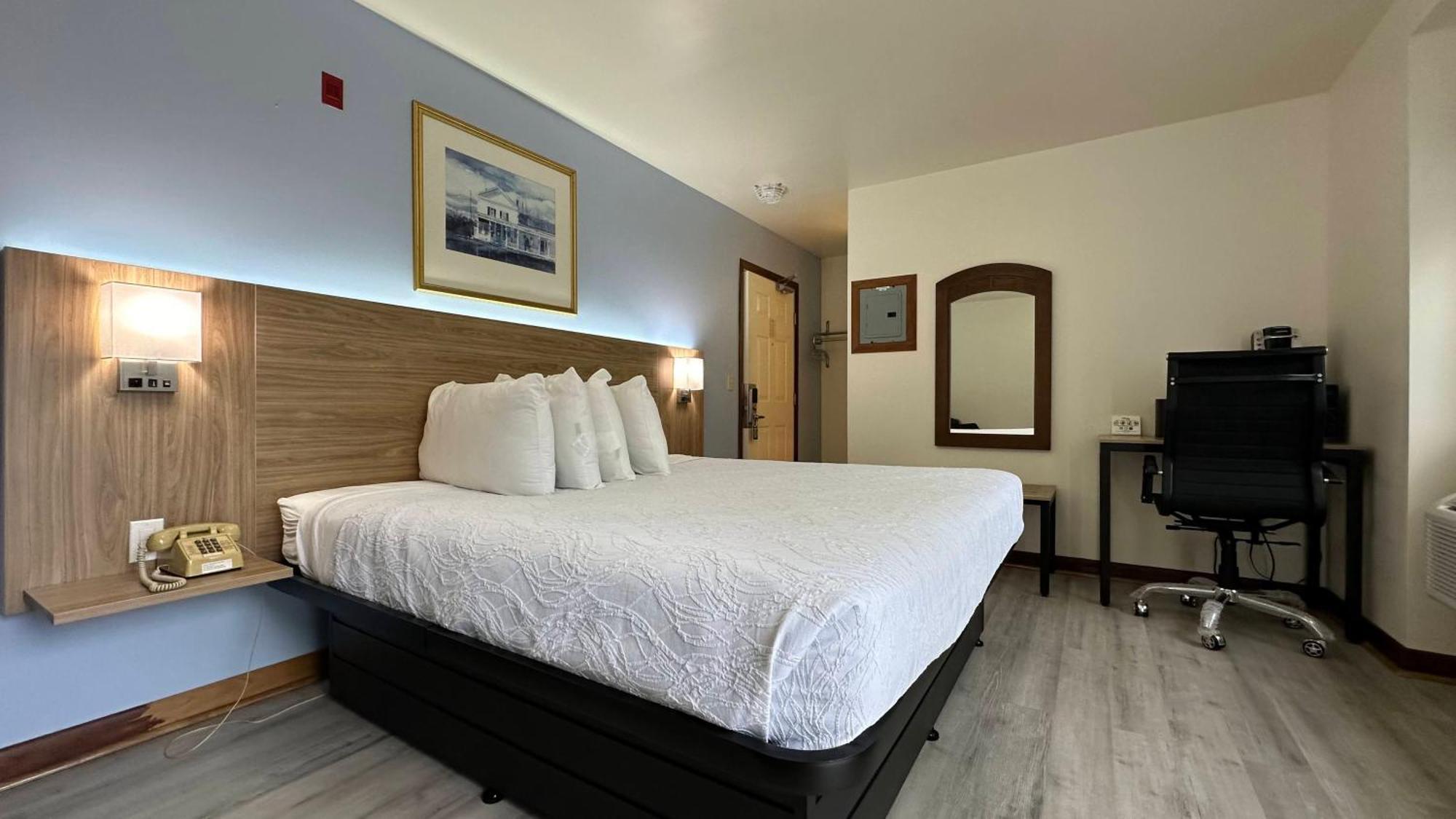 Usa Inn Wells Ngoại thất bức ảnh