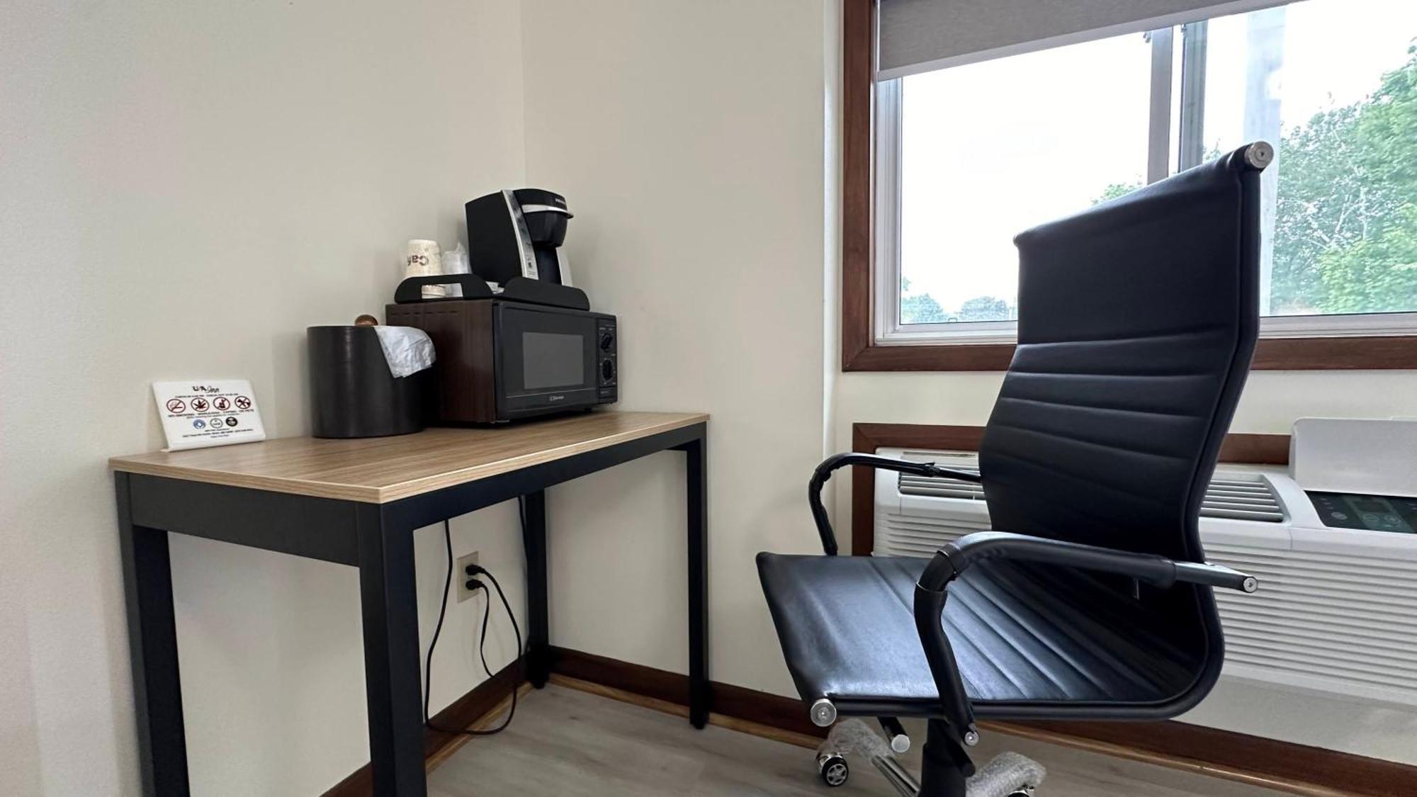Usa Inn Wells Ngoại thất bức ảnh